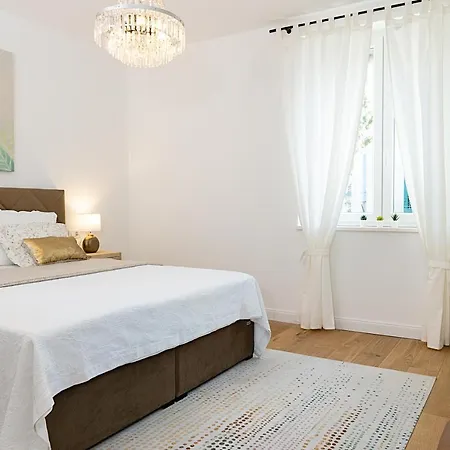 Apartment Aurelia *
