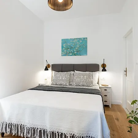 Aurelia Apartman